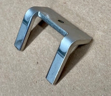 Load image into Gallery viewer, M22150 Stainless Steel Pusher Pins