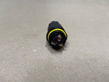 Load image into Gallery viewer, M10102 2-Way 3 Pole 400V Wire Connector (2 pack)