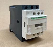 Load image into Gallery viewer, M58418 Washer Pump Contactor (18)